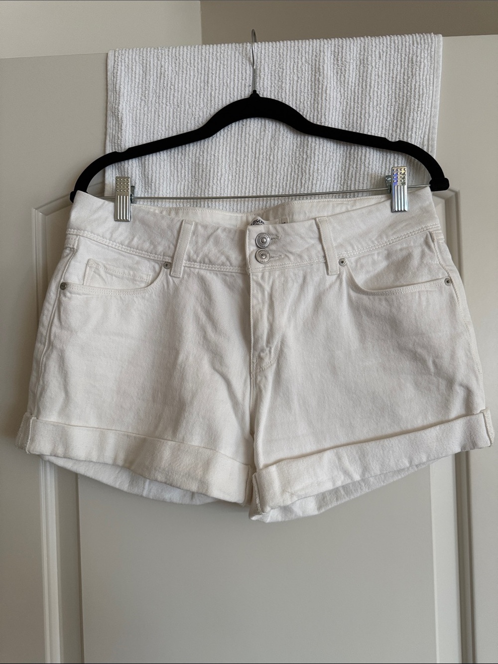 Hudson Jeans White Rolled-Hem Denim Shorts